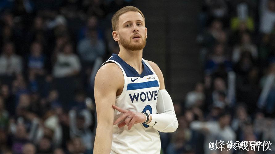 迪温琴佐高效砍下11分7助，三分精准助阵大胜